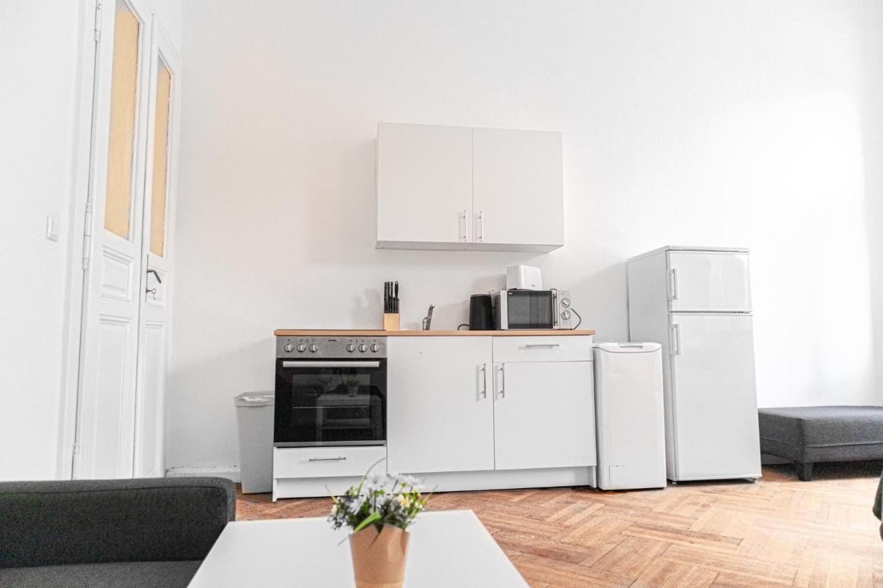 Joyful Apartments At Superb Location Near Akh Hospital Wien Exterior foto