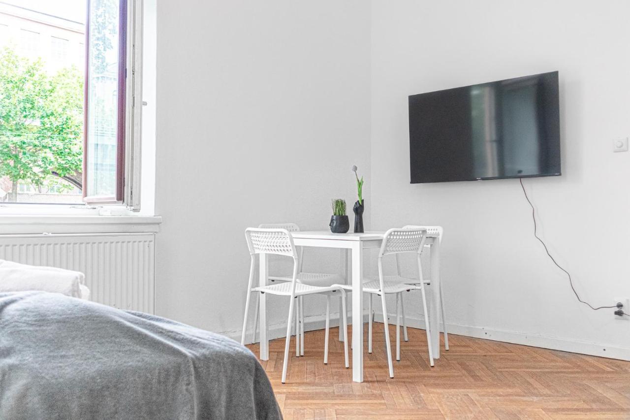 Joyful Apartments At Superb Location Near Akh Hospital Wien Exterior foto